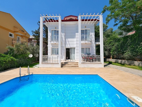  gece  -  Kasım
  | Fethiye Ovacık’ta 4 Kişilik Villa, Jakuzi ve Özel Havuz ile Keyifli Tatil